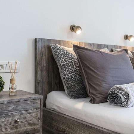 Apinelo Port Rooms Split Bagian luar foto