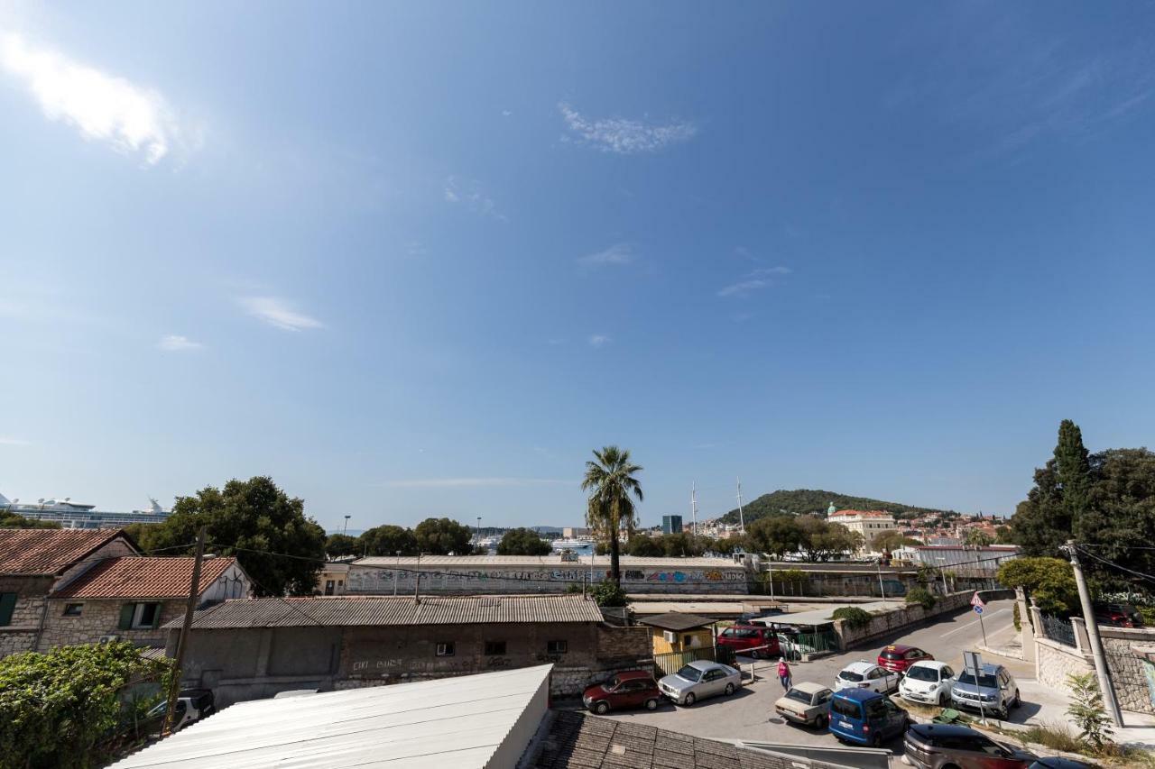 Apinelo Port Rooms Split Bagian luar foto